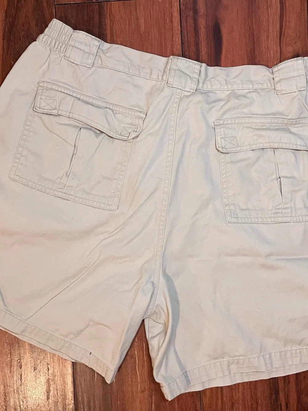 Men's Light Gray Cargo Shorts 3/$21 or 4/$28 - Picture 2 of 12